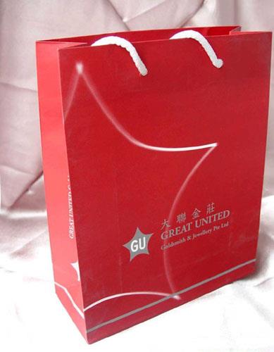 北京纸袋供应，各种铜板纸袋，异性纸袋，内外包装手提袋厂家定做
