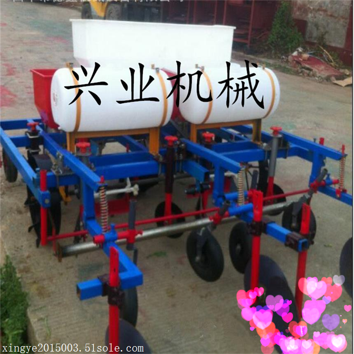 花生播种覆膜机  供应大型花生播种机 拖拉机覆膜机