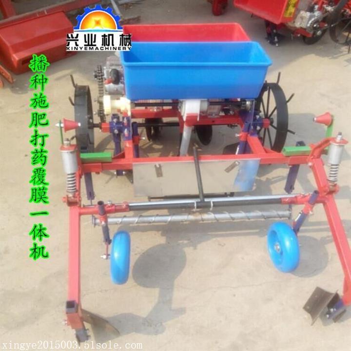 打药覆膜机厂家 农作物地膜覆盖机 小型手扶花生铺膜机