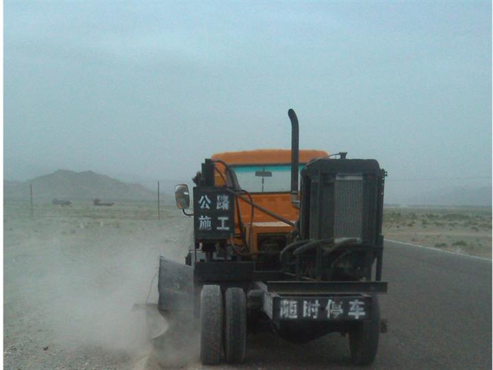 /路沿石开槽机哪里买/山东聊城找兴华