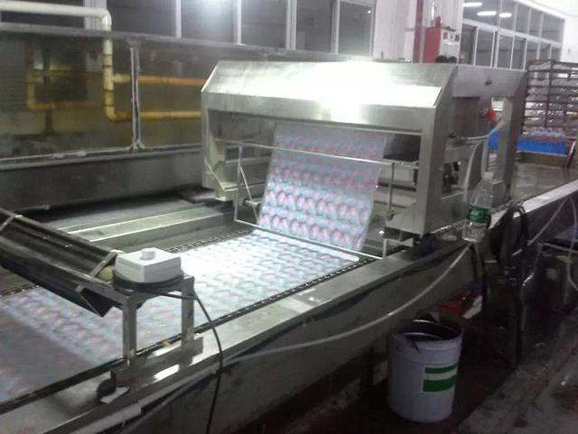 深圳水转印机器报价，易红机械全自动水转印设备领导品牌