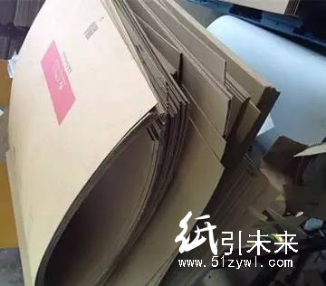 【印刷技术】如何印刷弯翘的纸板，5幅图让你看懂一切！